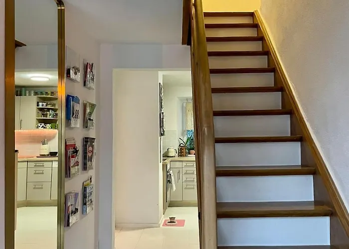 Historic House In - Romantic Beaver Apartment Harburg (Bavaria)